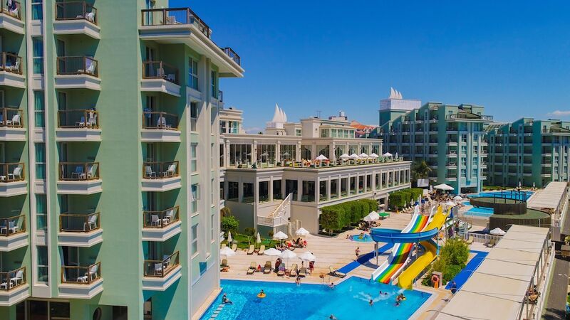 Royal Atlantis Spa & Resort